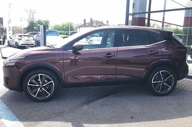 Nissan Qashqai 1.3 DiG-T MH 158 Tekna 5dr