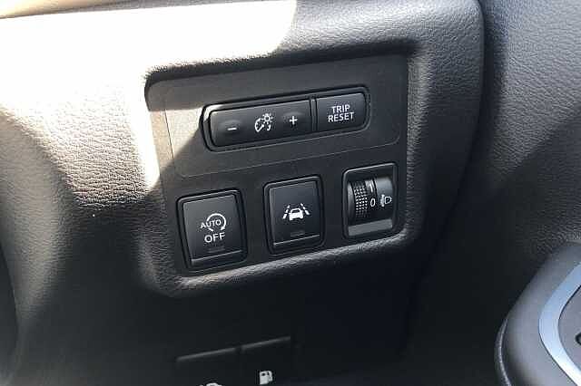 Nissan Micra 1.0 IG-T 92 Kiiro 5dr