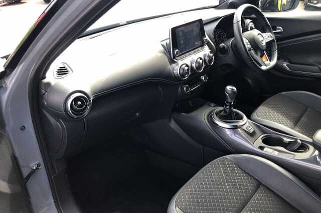 Nissan Juke 1.0 DiG-T 114 N-Connecta 5dr