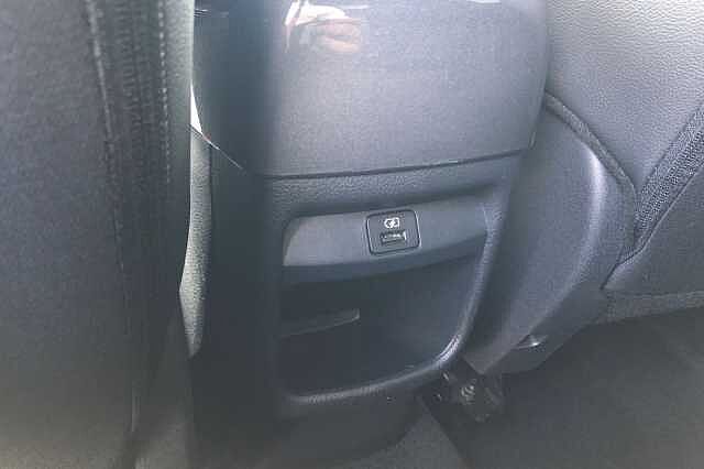Nissan Juke 1.0 DiG-T 114 N-Connecta 5dr
