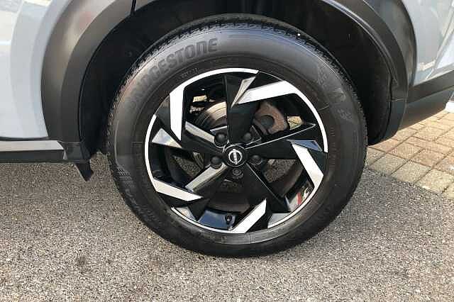 Nissan Juke 1.0 DiG-T 114 N-Connecta 5dr